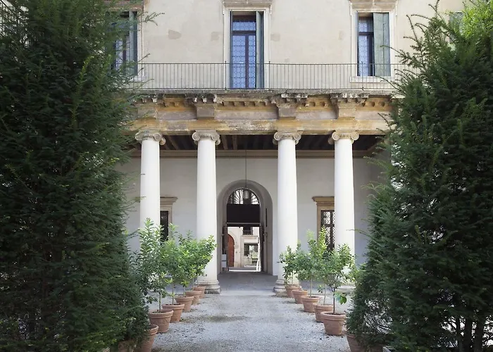 Palazzo Valmarana Braga
